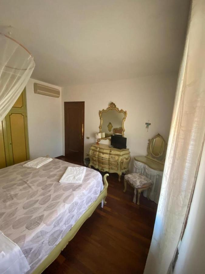 Eagle'S Nest Venice Guest House Esterno foto